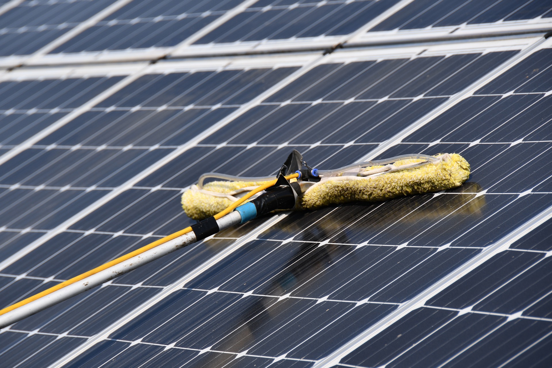 Glas- und Solaranlagenreinigung jetzt planen